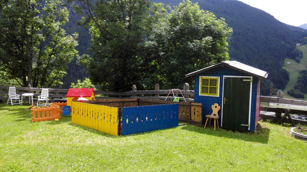 Agriturismo Raethia Isolaccia Exteriér fotografie