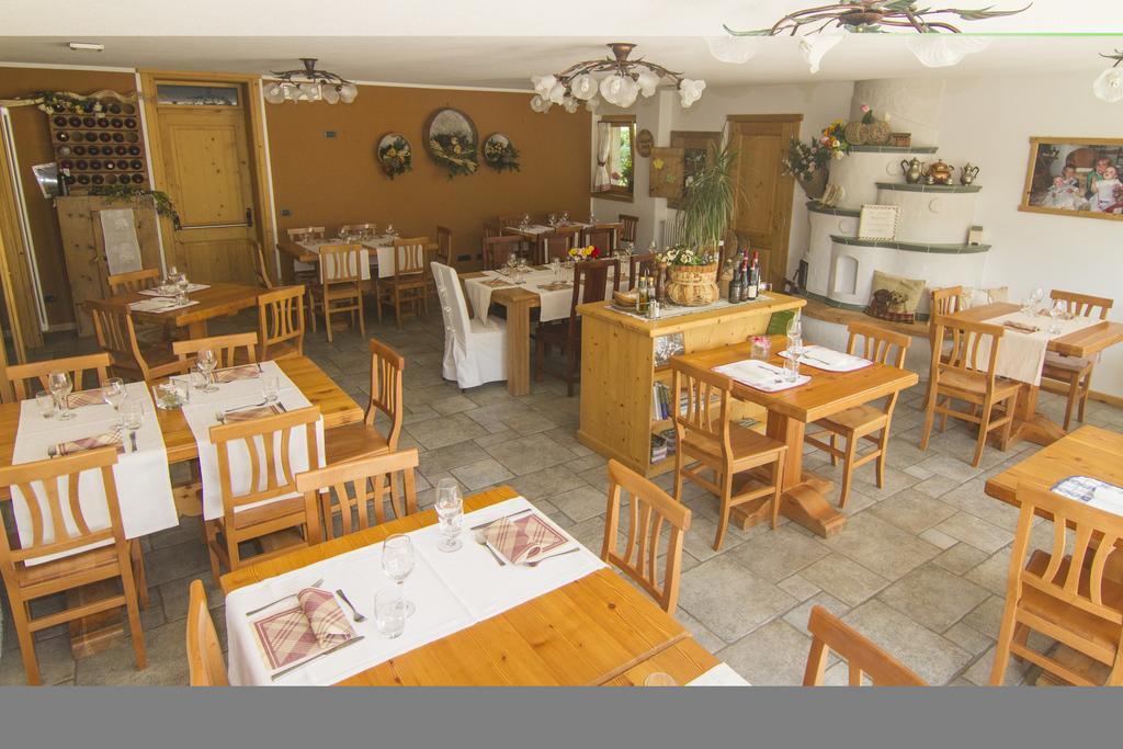 Agriturismo Raethia Isolaccia Exteriér fotografie