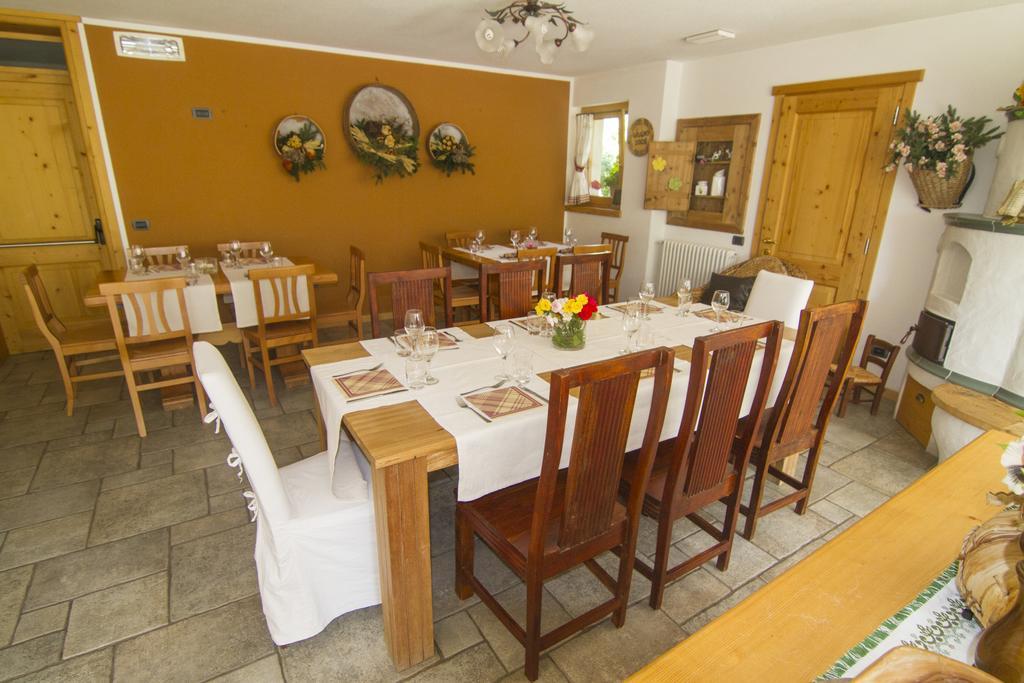 Agriturismo Raethia Isolaccia Exteriér fotografie