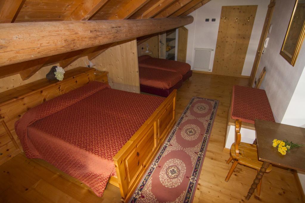 Agriturismo Raethia Isolaccia Exteriér fotografie