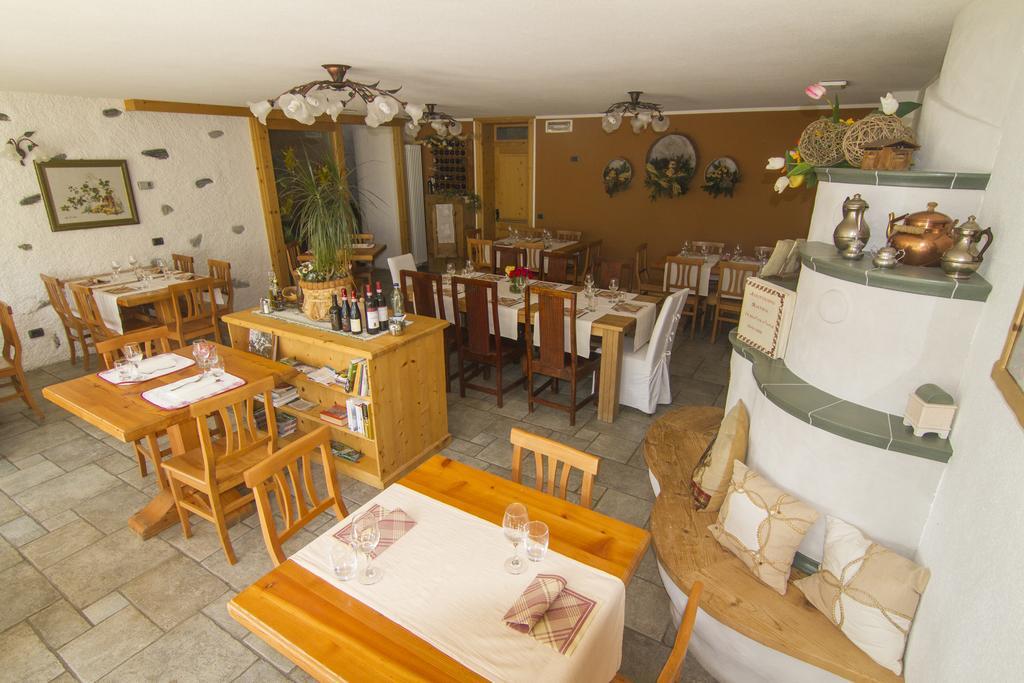 Agriturismo Raethia Isolaccia Exteriér fotografie