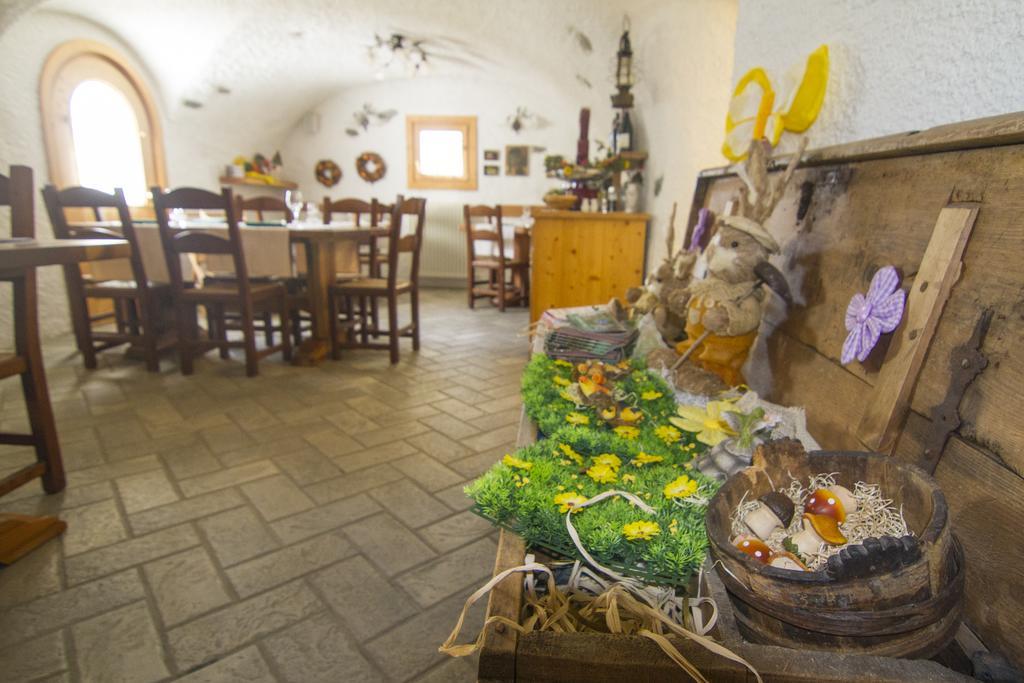 Agriturismo Raethia Isolaccia Exteriér fotografie